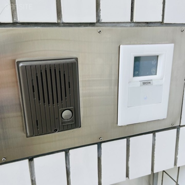 仙台NSビル インターホンと機械警備