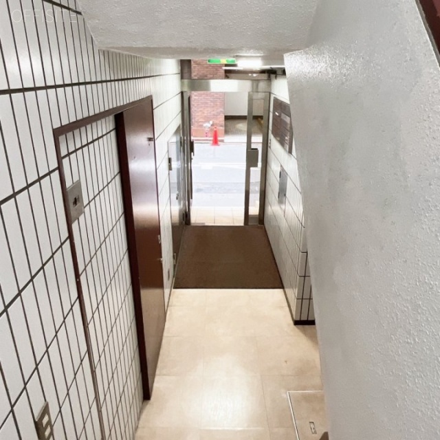 エコー京橋ビル エントランス(内側)