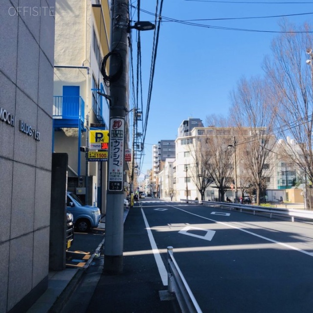 ONEST錦糸町スクエア ビル前面道路