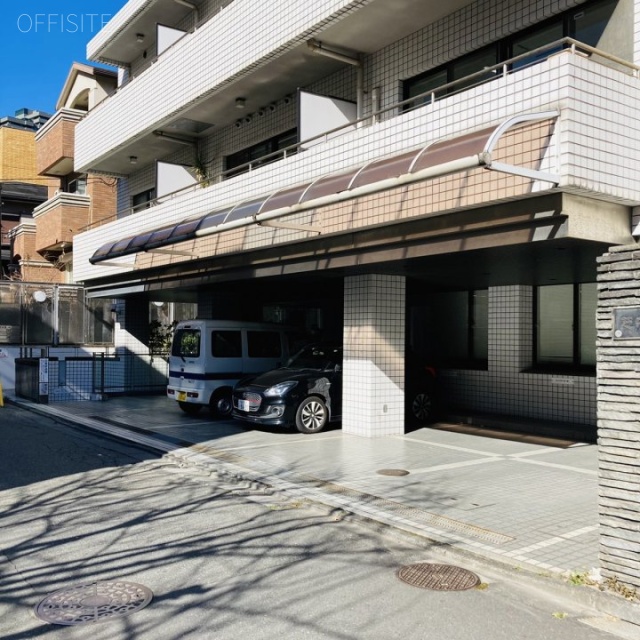 日産研会館 外観