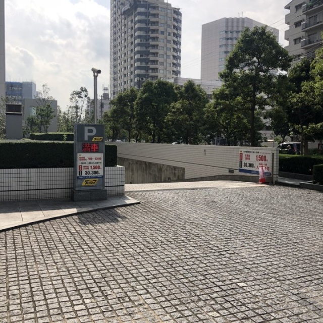 品川シーサイドサウスタワー 駐車場