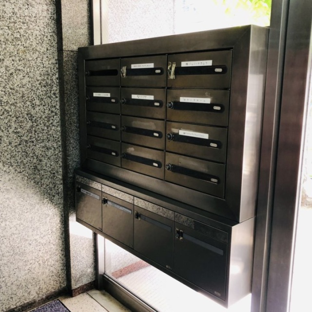 中村ビル 郵便受け