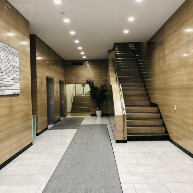 永田町ビル エントランス