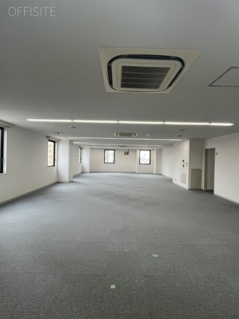 NK志村坂上ビル 基準階事務所貸室内