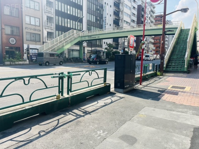 BIZCORE飯田橋 前面道路
