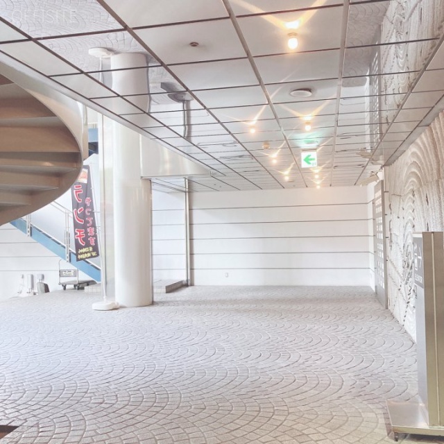 和紅(わこう)ビル エントランス