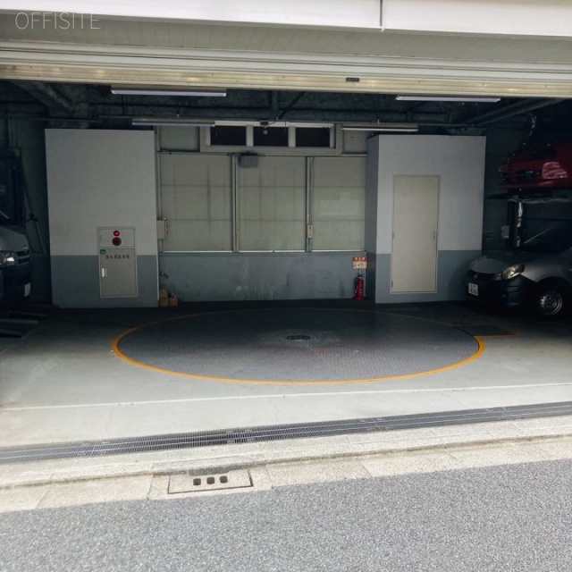 永代橋エコピアザビル 駐車場