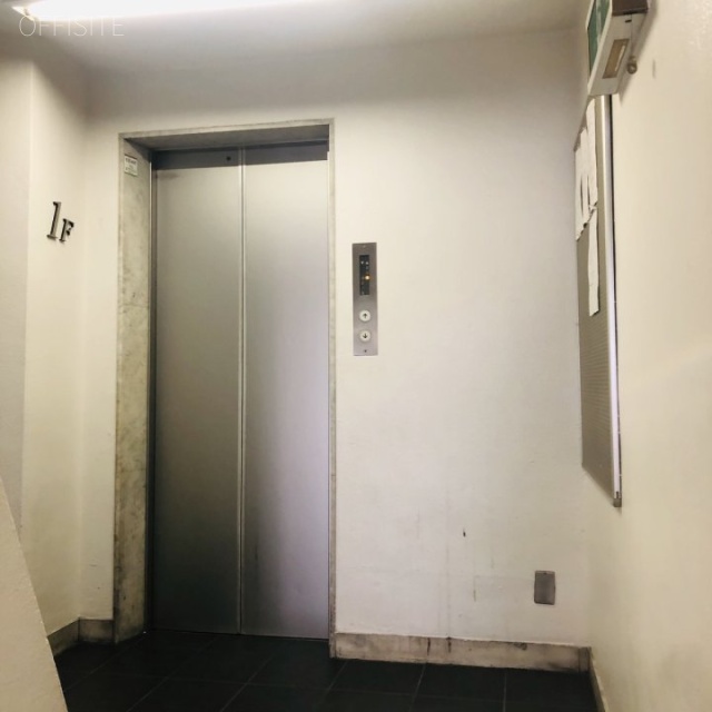 赤坂Qビル エレベーター