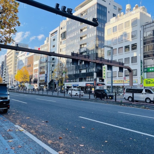 クニヤビル 前面道路