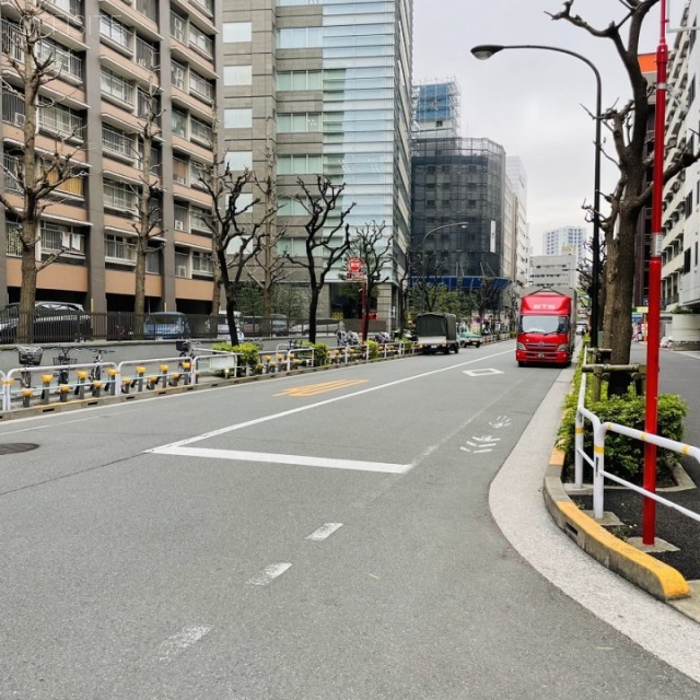 第2下川ビル ビル前面道路
