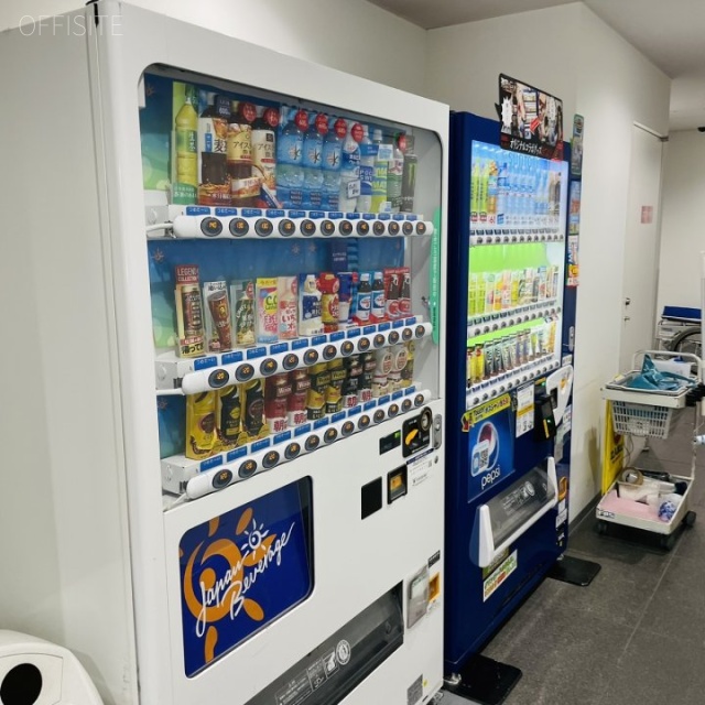 エキニア青葉通り 自動販売機