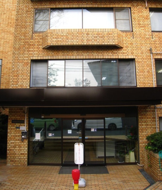 仙石山アネックス エントランス