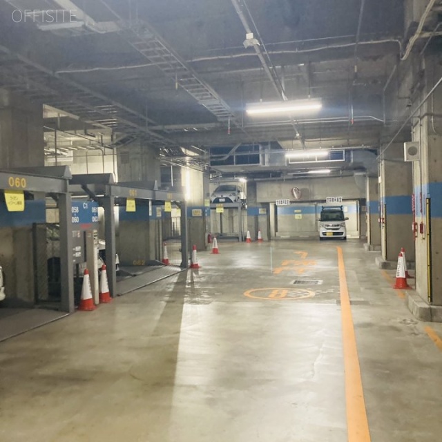 アルカセントラル 駐車場