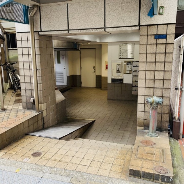 TRUST VALUE日本橋小網町 エントランス