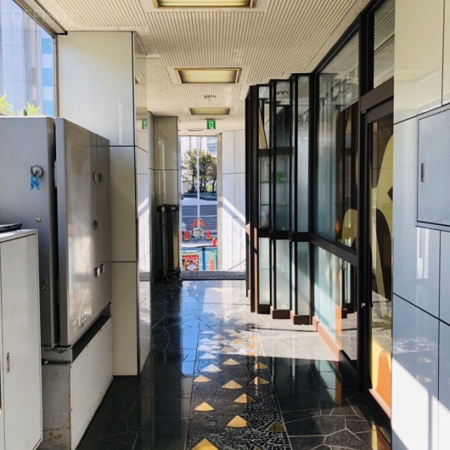 愛美堂(あいみどう)ビル エントランス