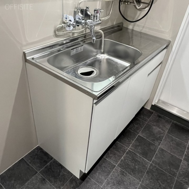 鈴中ビル大森 給湯器スペース