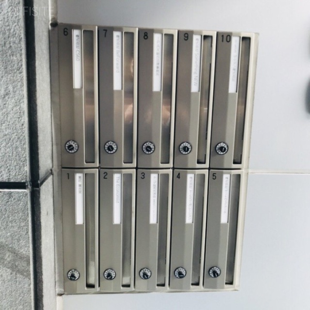 クローバー青山・ONE 郵便受け