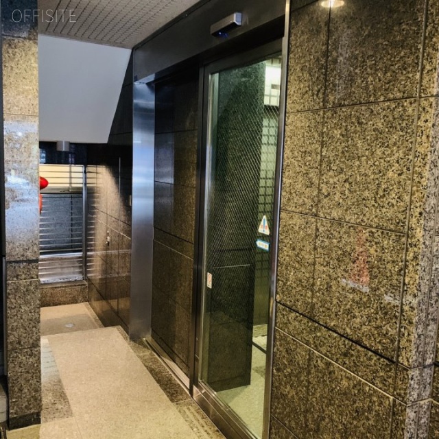 朝日ビル エントランス