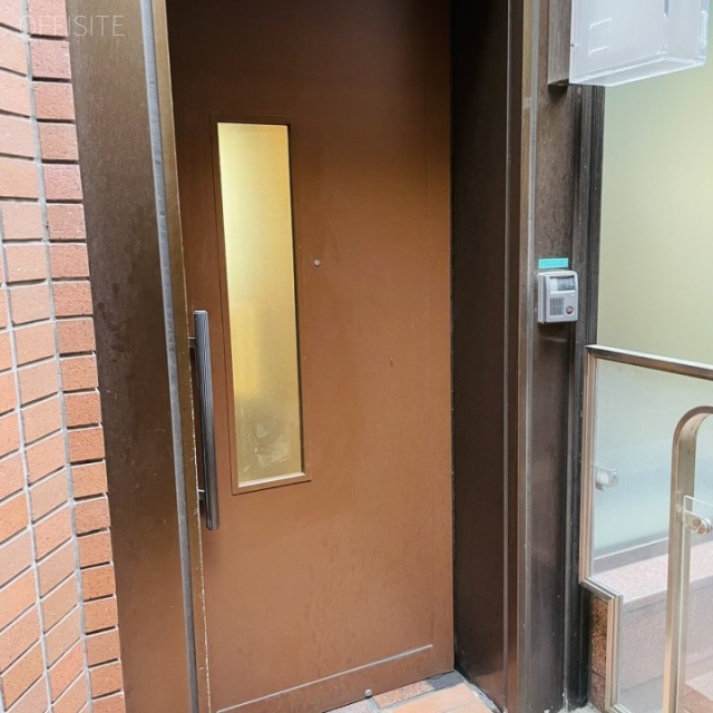 岸本ビル エントランス