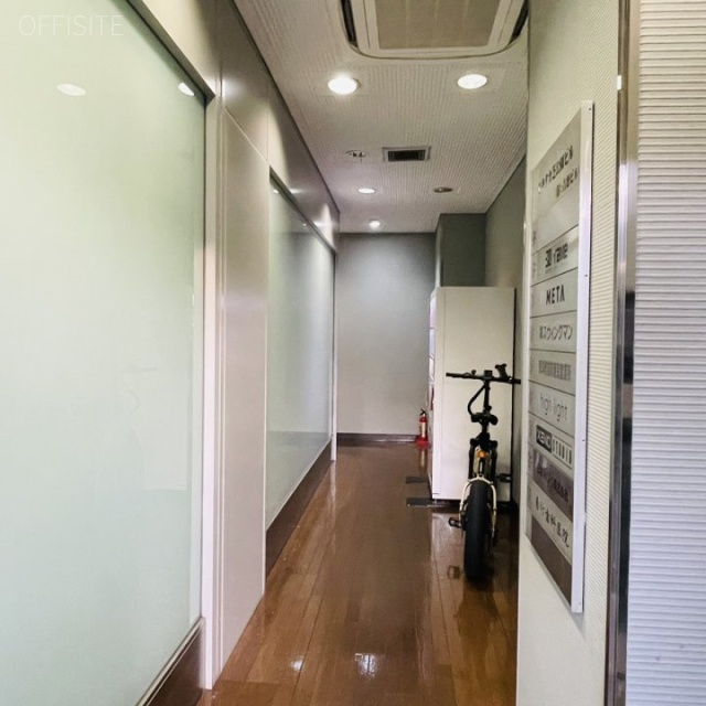 ヒキタカ芝公園ビル エントランス