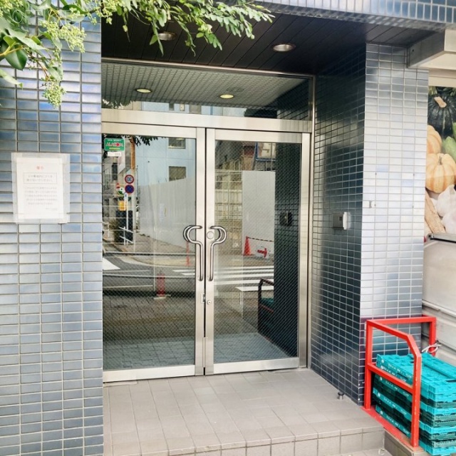 サンワード浜松町 オフィスビル出入口