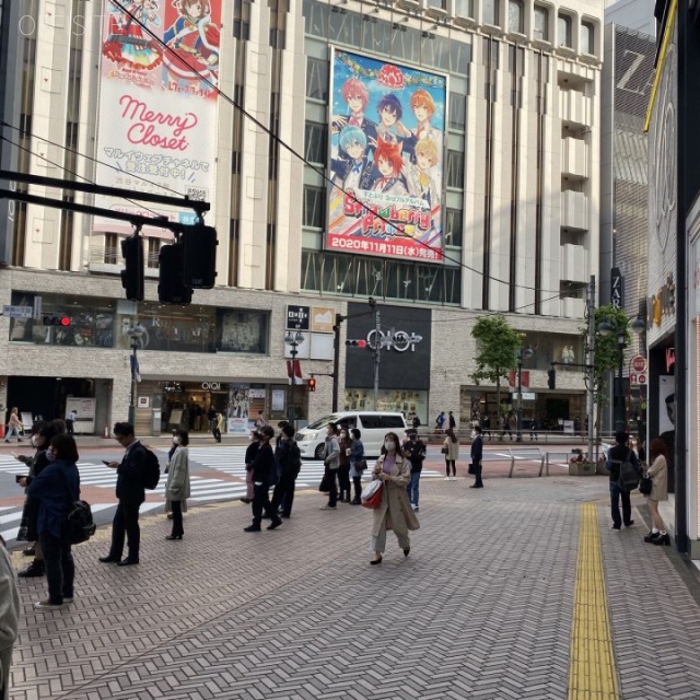 NMF渋谷公園通りビル ビル前面道路