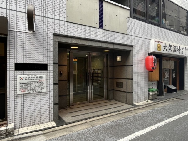 新宿KMビル エントランス