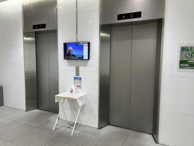 芝公園三丁目ビル エントランス