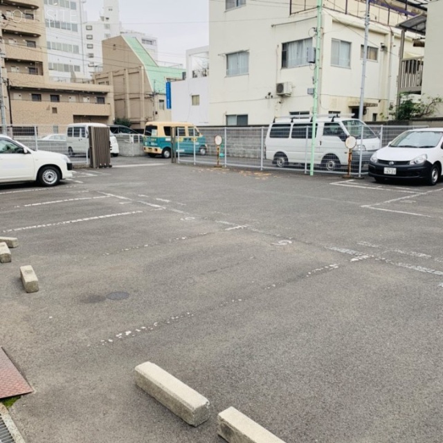 モリタビル西池袋 駐車場