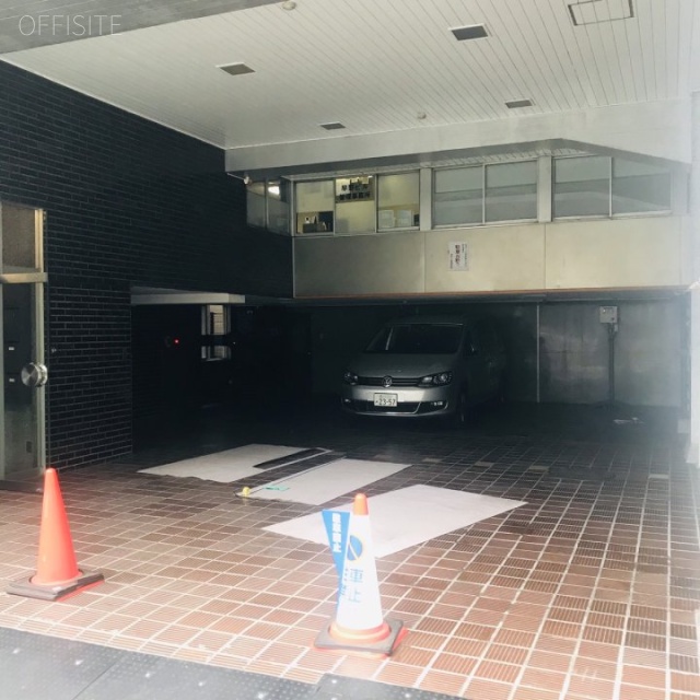 早野ビル 駐車場