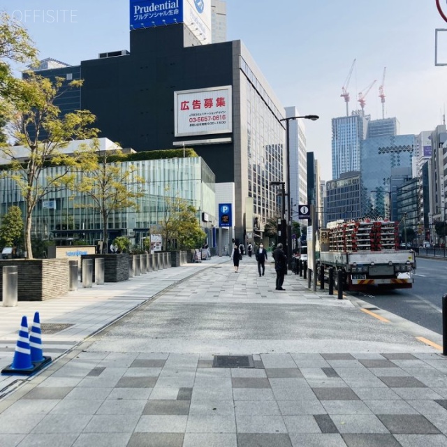 プルデンシャルタワー ビル前面道路