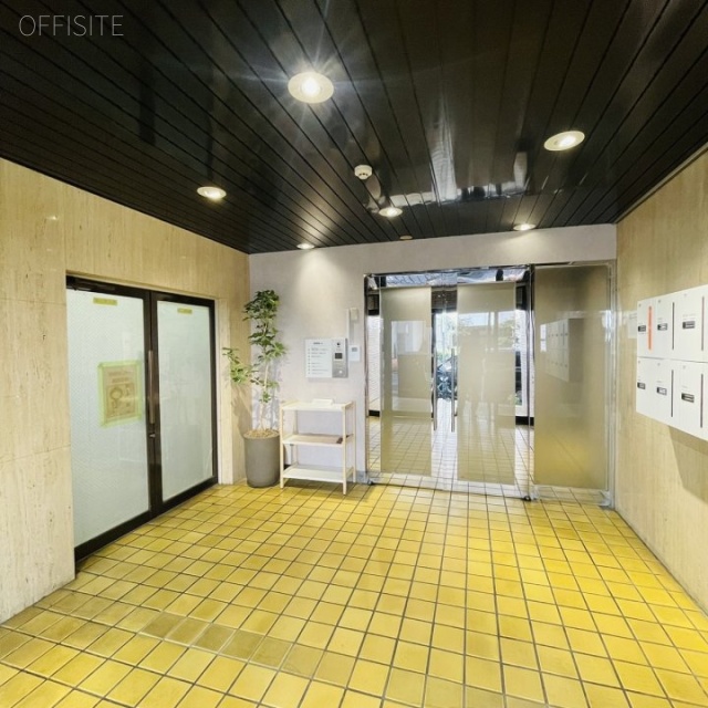 浦野ビル エントランス