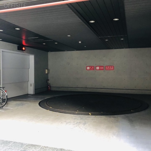 龍角散ビル 駐車場