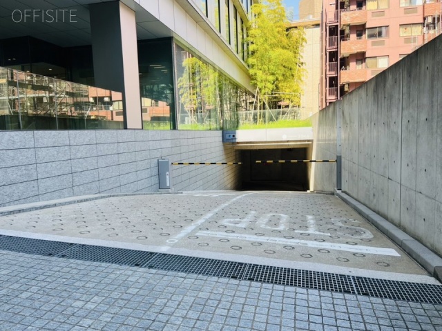 麹町三葉ビル 駐車場