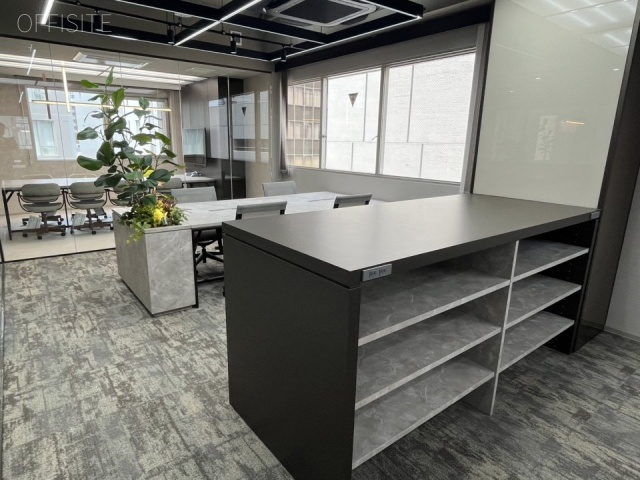 NOVEL WORK Shibakoen 内装