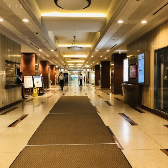 新大手町ビル エントランス