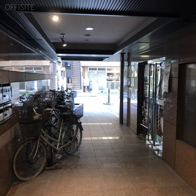 冠第2ビル エントランス