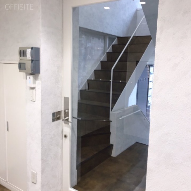 G4ビル エントランス