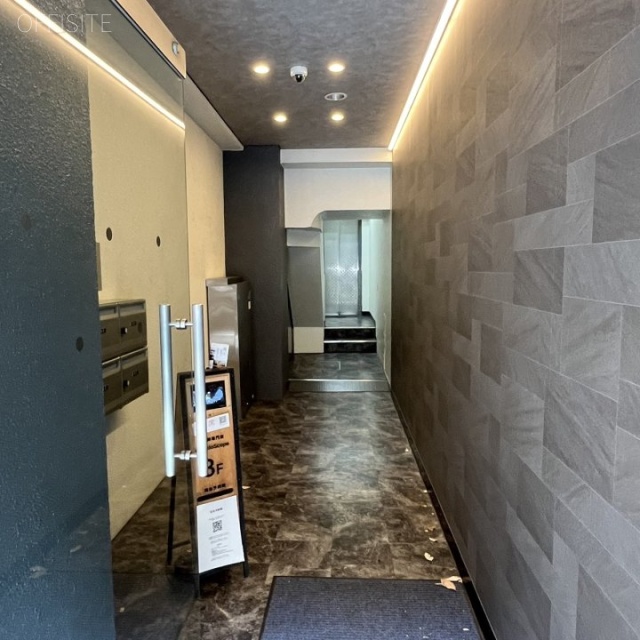 関口ビル エントランス