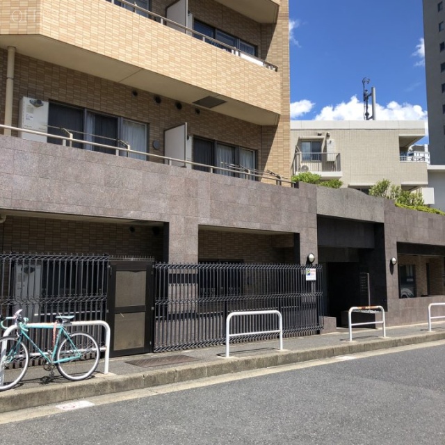 クローバー六本木 1階部分