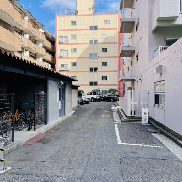 藤和護国寺コープ 駐車場