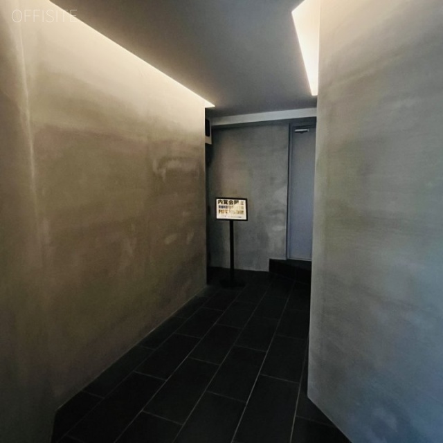 EARTH SHIBAビル エレベータホール