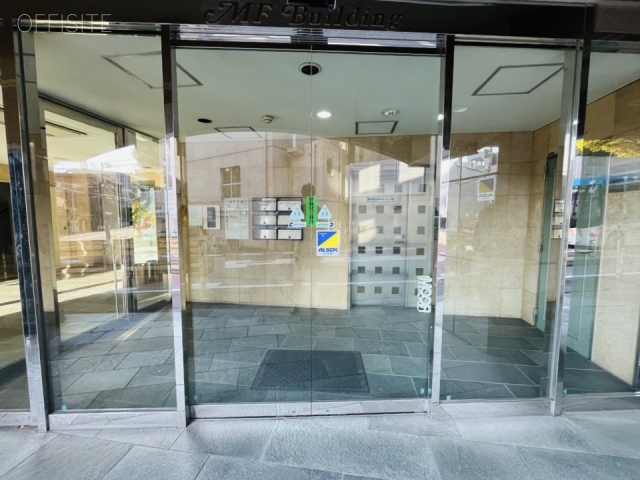 MFビル エントランス