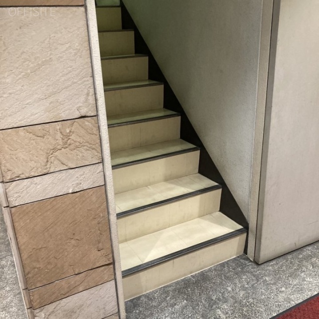 河野ビル エントランス