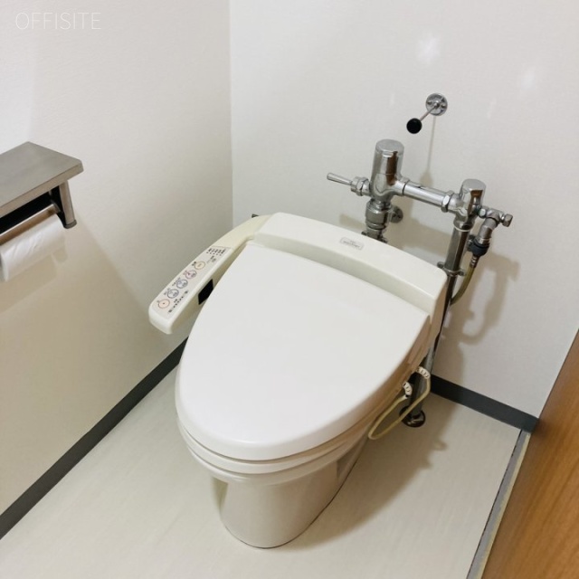 アクシア青山ビル 305号室 トイレ