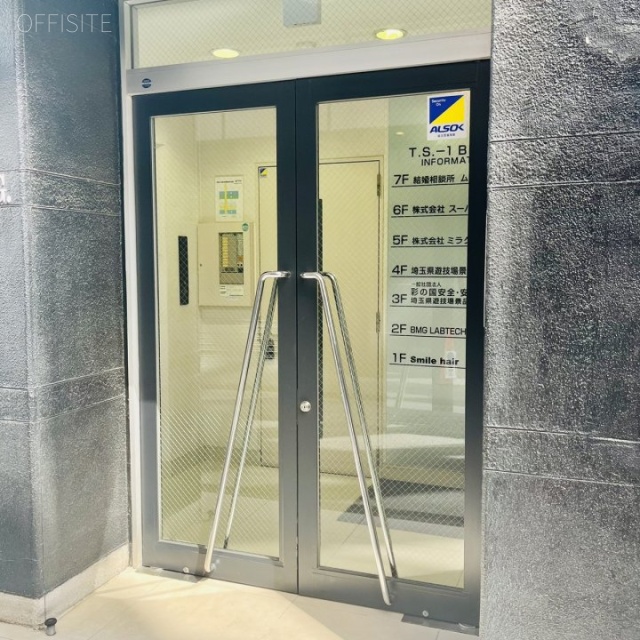 TSーⅠBLDG. オフィスビル出入口