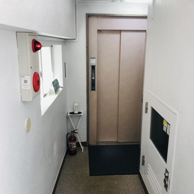 妻恋木工第2ビル エレベーターホール