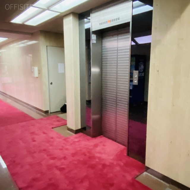 TSG御苑ビル エントランス