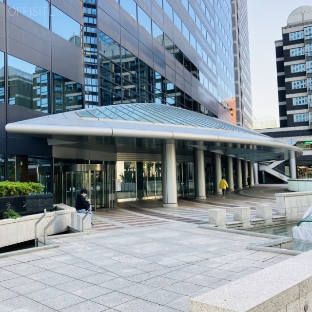 新宿アイランドタワー 外観