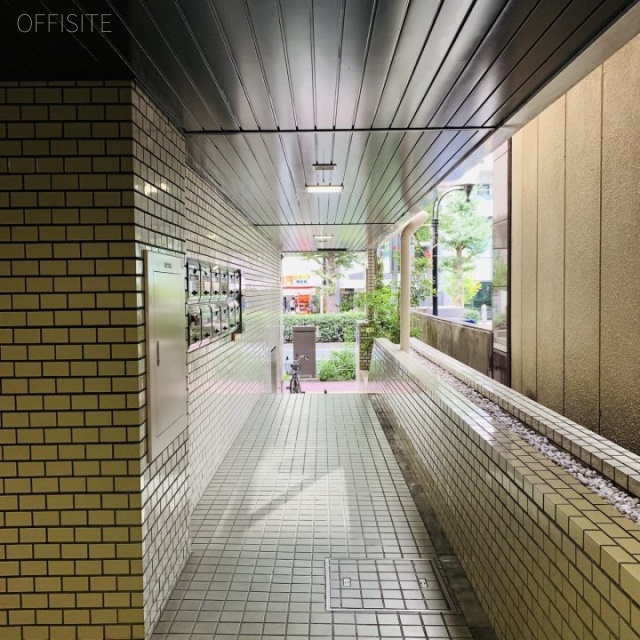 ICNビル エントランス